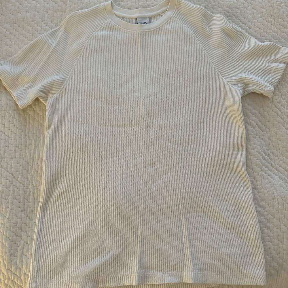 Zara Off-White Ribbed V-Neck Top